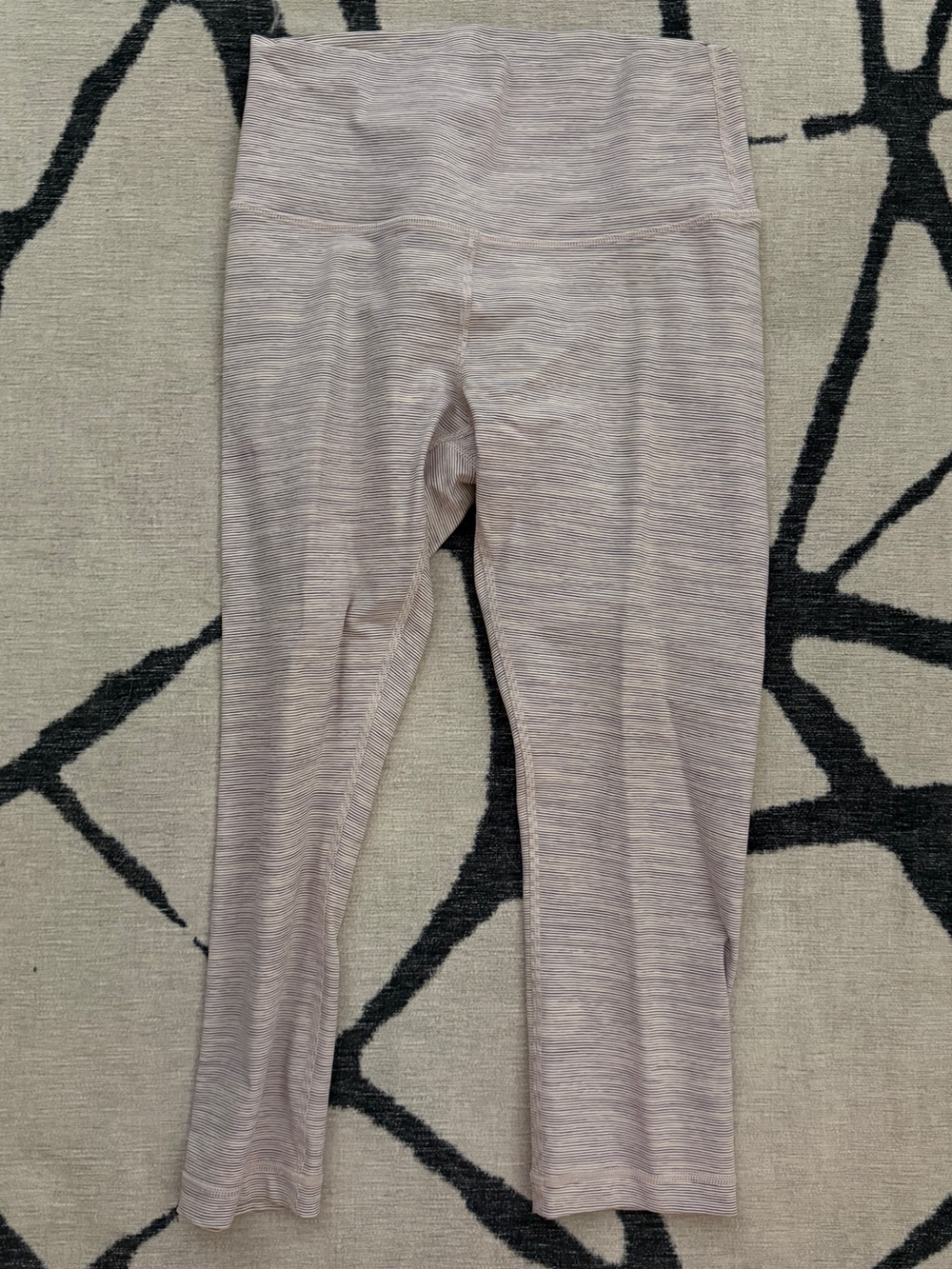 Lululemon cropped leggings